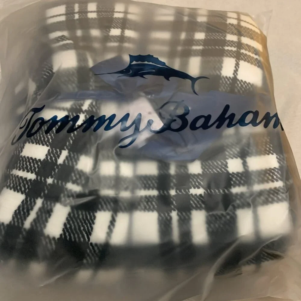 Tommy Bahama Plush Black White Plaid Flannel Sherpa Blanket 50 x 70